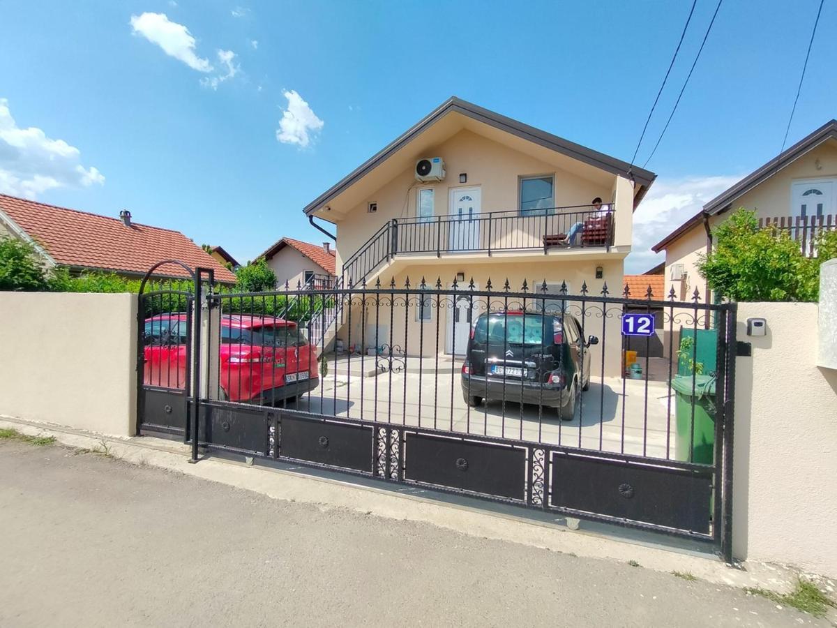 A1 - Airport Belgrade Apartment المظهر الخارجي الصورة