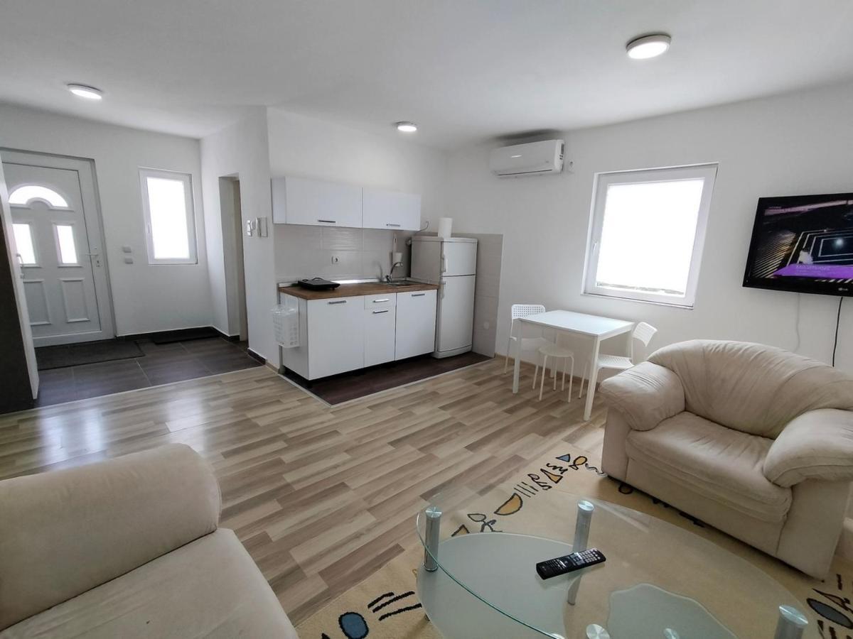 A1 - Airport Belgrade Apartment المظهر الخارجي الصورة
